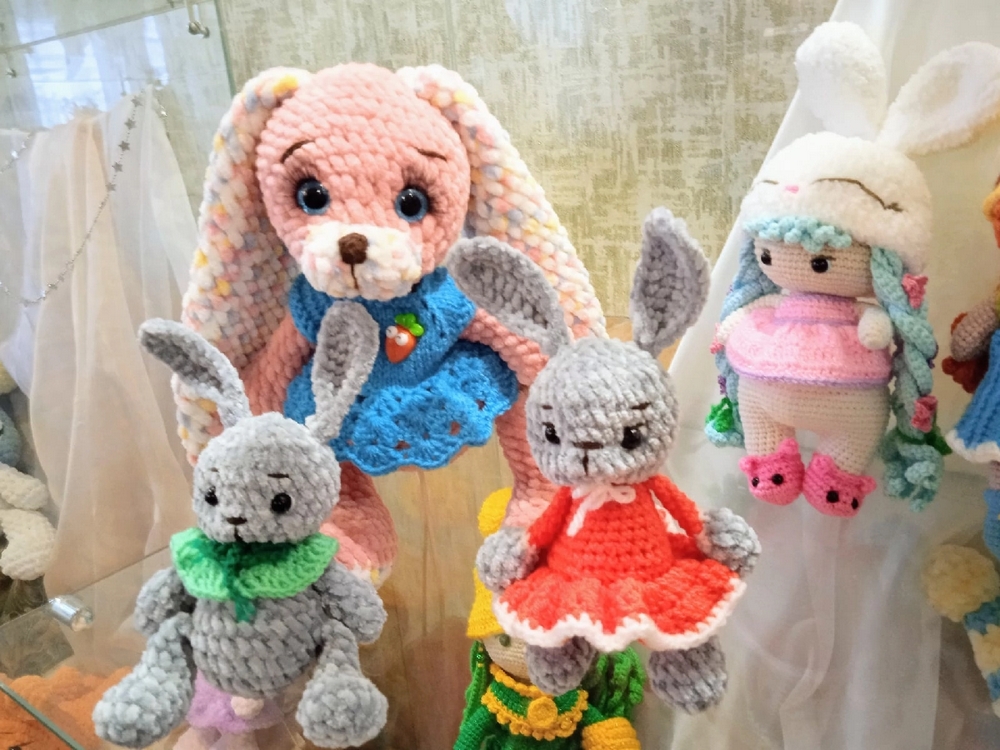 Read more about the article Выставка — экспозиция авторской куклы «Зимнее очарование» в Доме кукол работает с 9 декабря по 31 января.