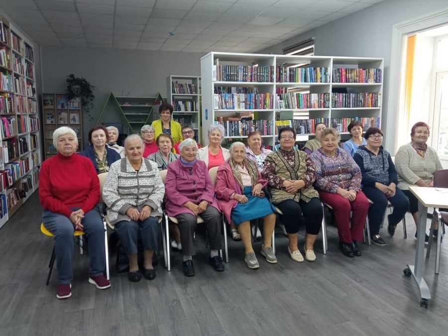 Read more about the article Литературное знакомство «Добрый мир Наринэ» в центральной библиотеке.