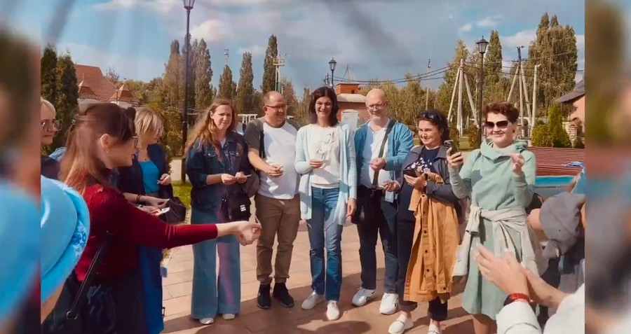 Read more about the article Туристы из Рязани остались довольны посещением нашего города и получили огромный заряд бодрости , веселья и отличного настроения.