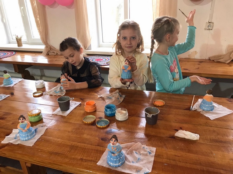 Read more about the article В «Центре туризма» отпраздновали день рождения прекрасной 8-летней принцессы Александры.